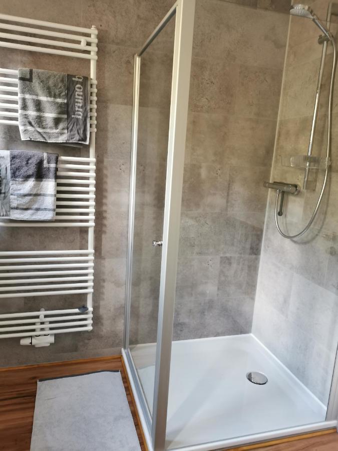 Ferienwohnung In Waldrandlage In Nationalpark Schleiden / Eifel Exteriör bild