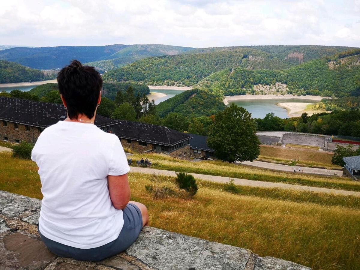 Ferienwohnung In Waldrandlage In Nationalpark Schleiden / Eifel Exteriör bild